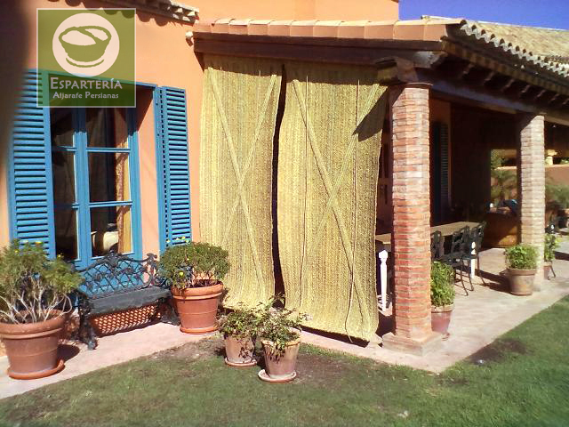 Realizamos reparacion y arreglos de persianas en Tomares, Mairena, San juan de Aznalfarache y todo el Aljarafe.